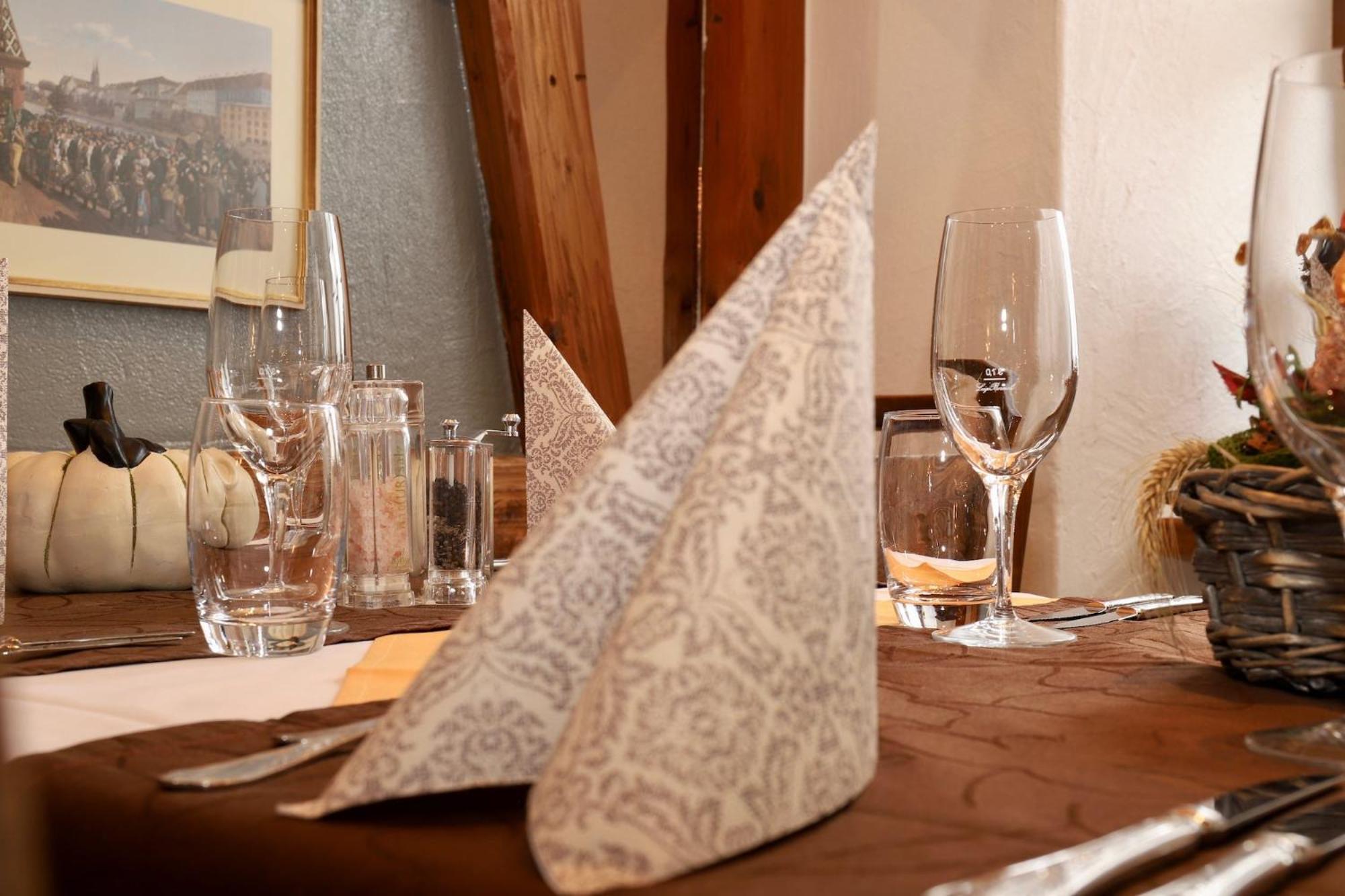 Hotel-restaurant Weisses Kreuz Hotel 3*